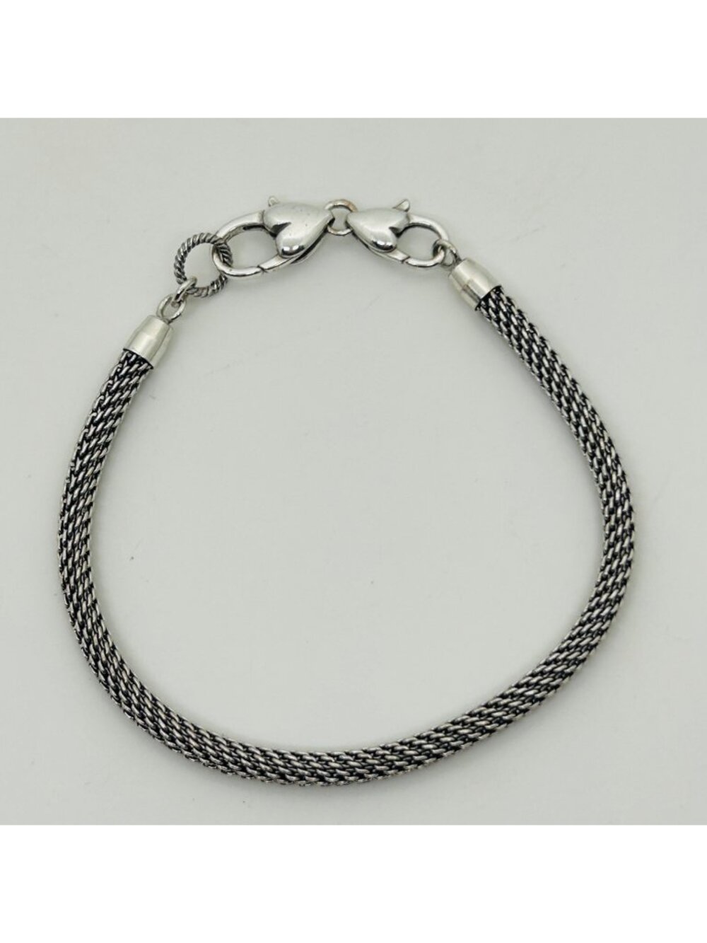 Silver-Tone Mesh Chain Bracelet Modernist With Double Heart Lobster Clasp 8 inch